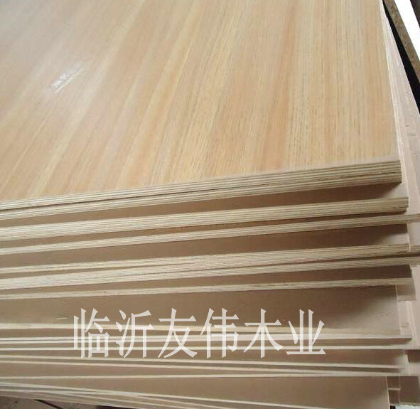 膠合板的密度多少，受什么因素影響